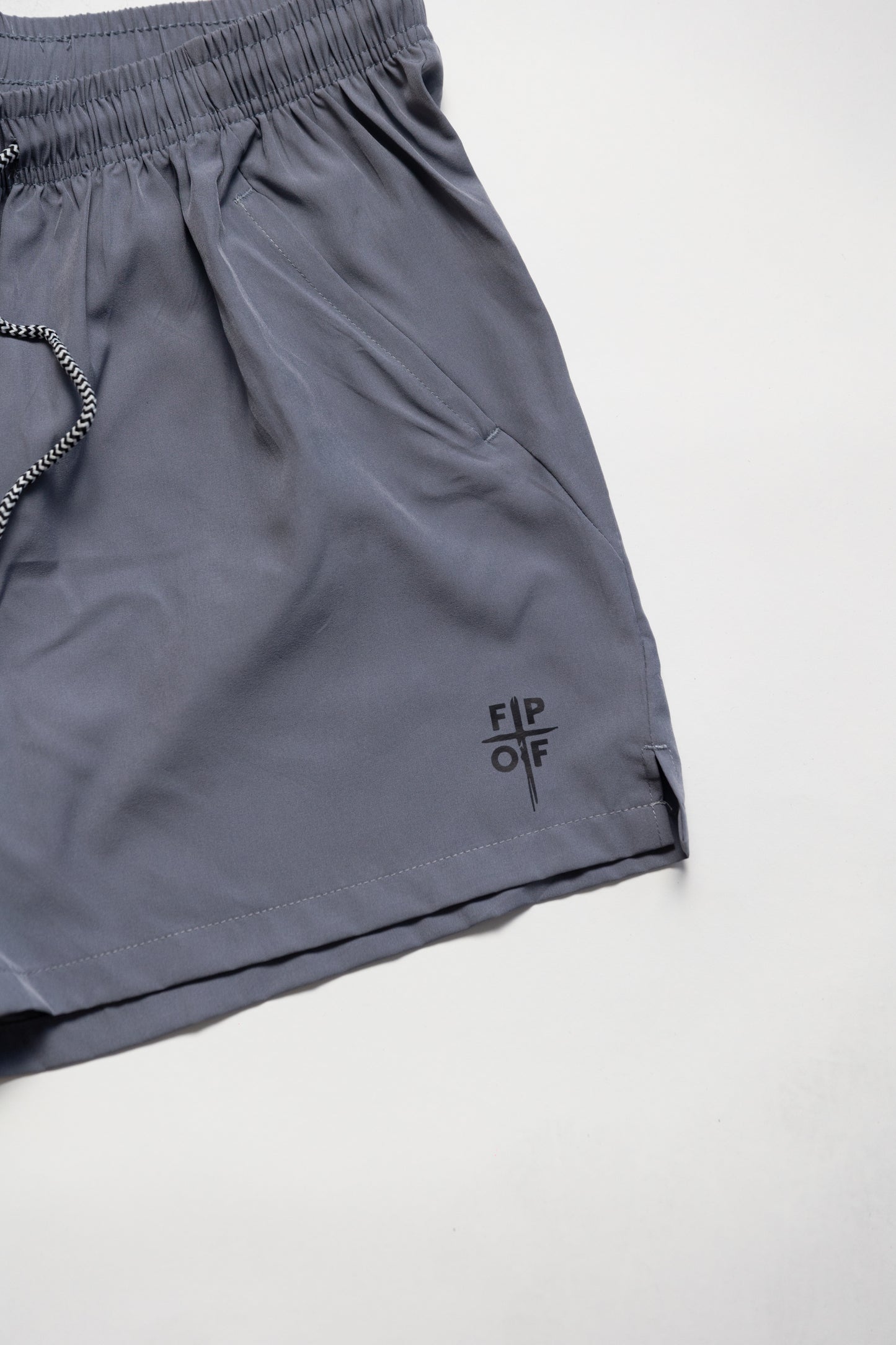 ACTIVEWEAR SHORTS - GREY