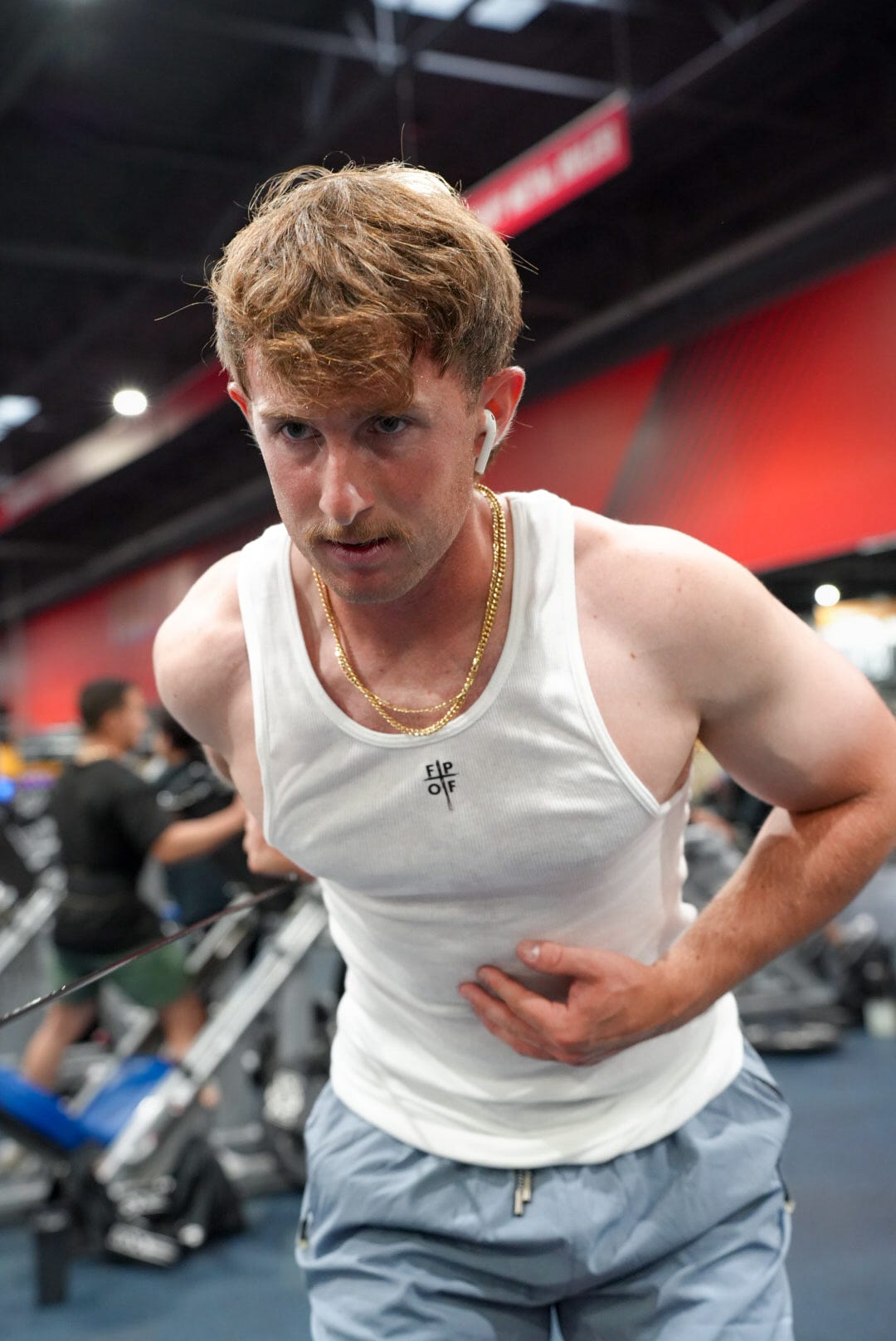 LIGHTWEIGHT COMPRESSION TANK - WHITE