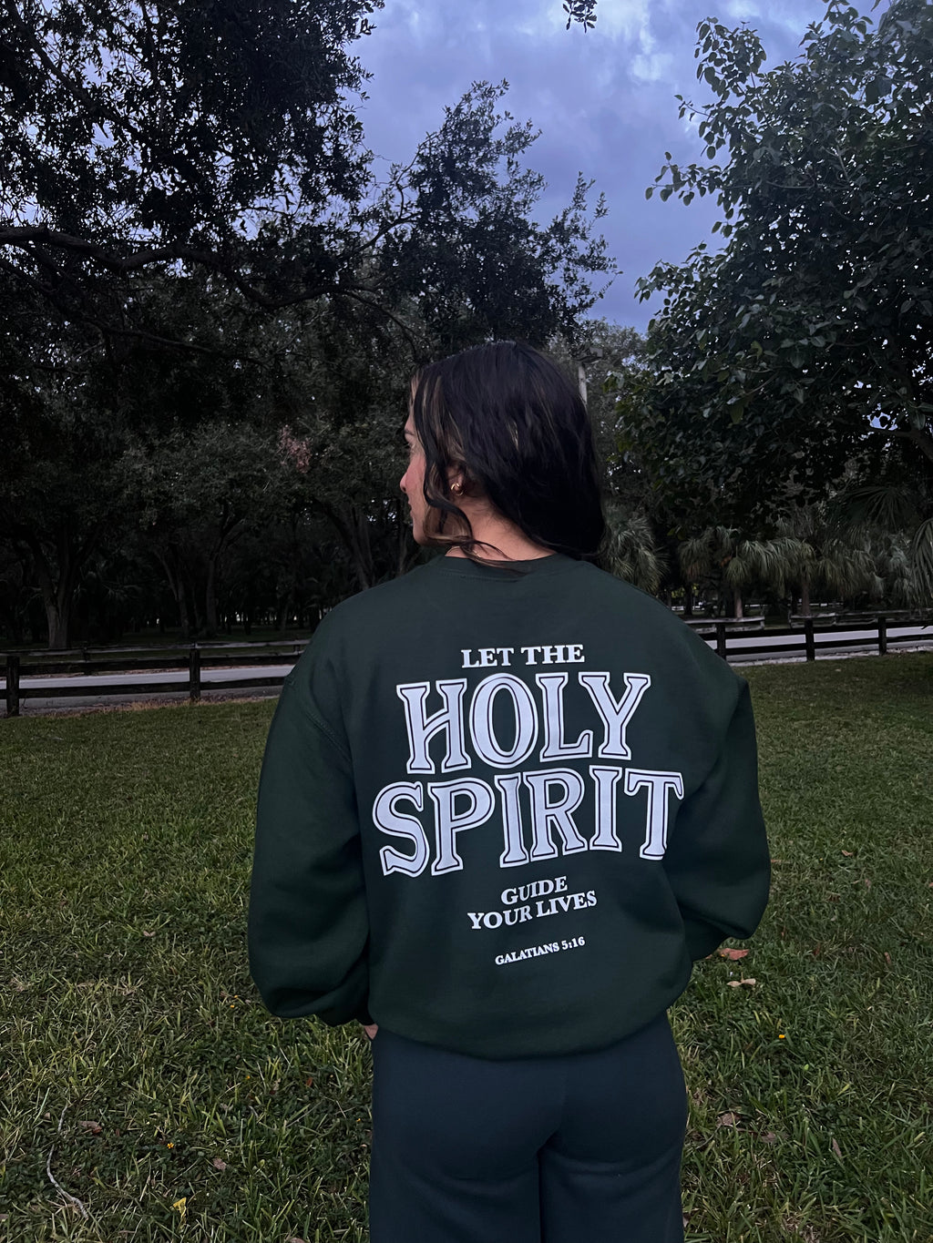 SURRENDER CREWNECK - FOREST GREEN